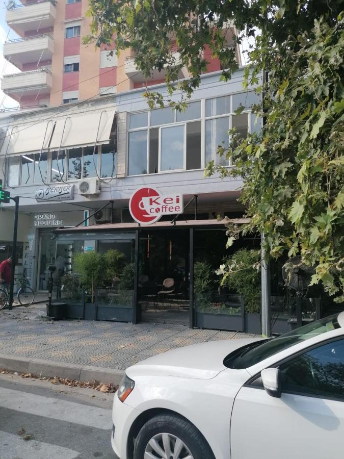 Appartamento Incantevole Con Posto Auto Privato Vlorë Exterior foto