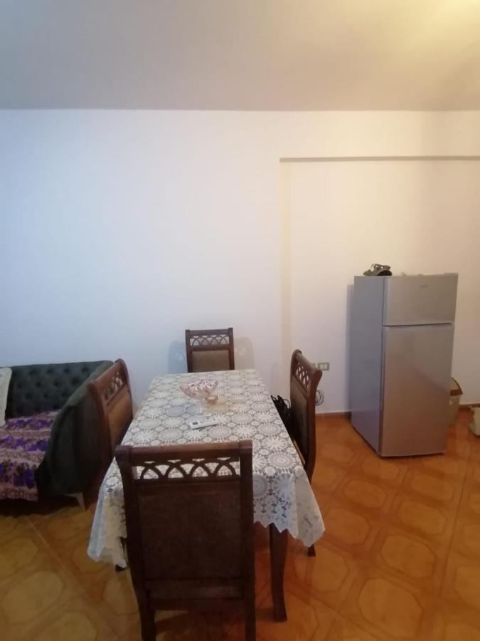 Appartamento Incantevole Con Posto Auto Privato Vlorë Exterior foto